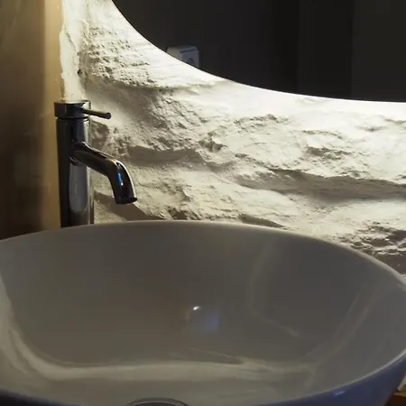 Little House Kato Petali